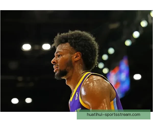 布朗尼砍下26分7篮板5助攻带领南湾湖人获胜 老詹盛赞布朗尼表现超乎想象